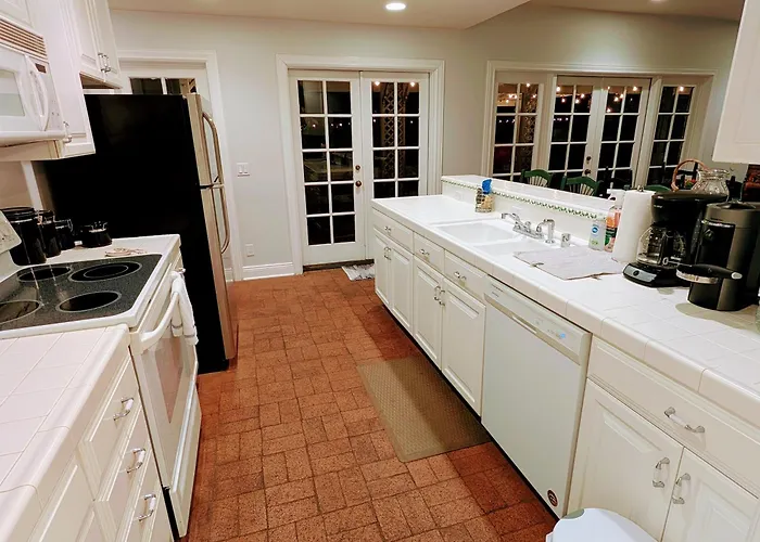 Private On 3 Acre Estate In