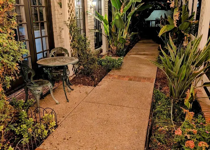 Guest house Private On 3 Acre Estate In Phoenix